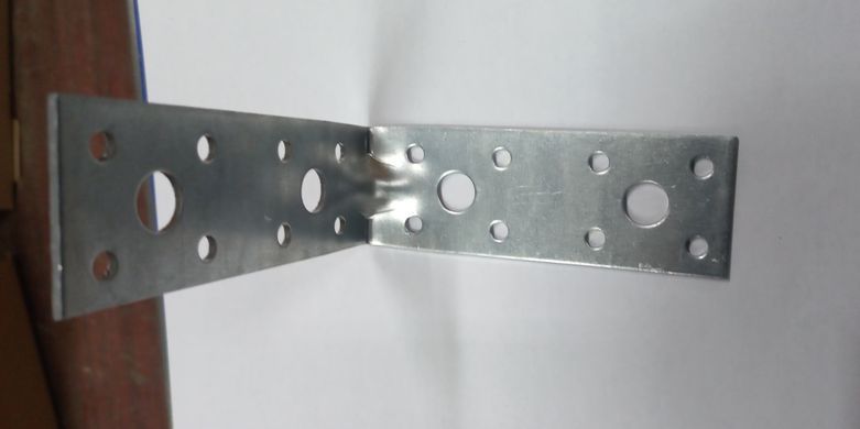 Уголок с ребром жесткости 100х100х35х1,8 (25 шт/уп)