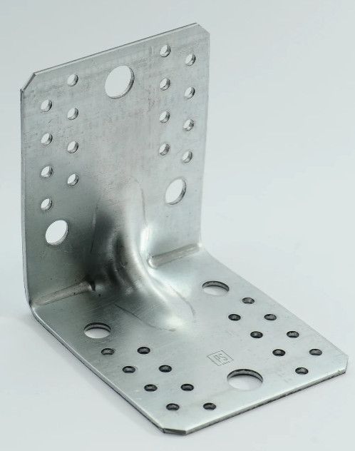 Уголок с ребром жесткости 143х143х65х2,5 (10 шт/уп)